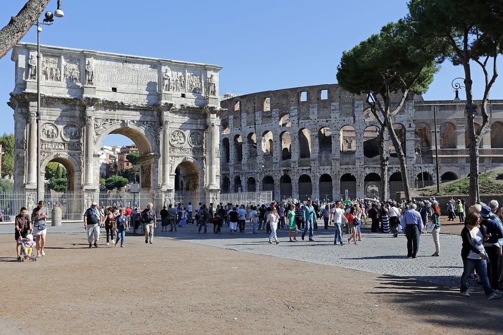 AdoraSuite 2 Roma Exterior foto