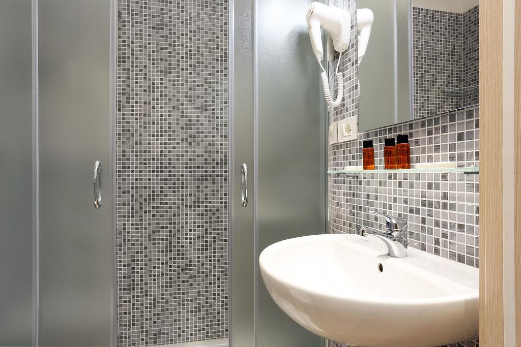 AdoraSuite 2 Roma Exterior foto